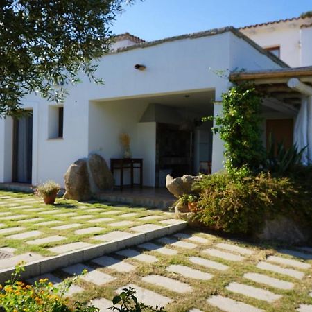 Bed and Breakfast Li Petri Manni Olbia Exterior foto