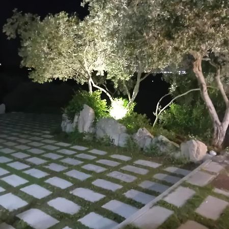 Bed and Breakfast Li Petri Manni Olbia Exterior foto