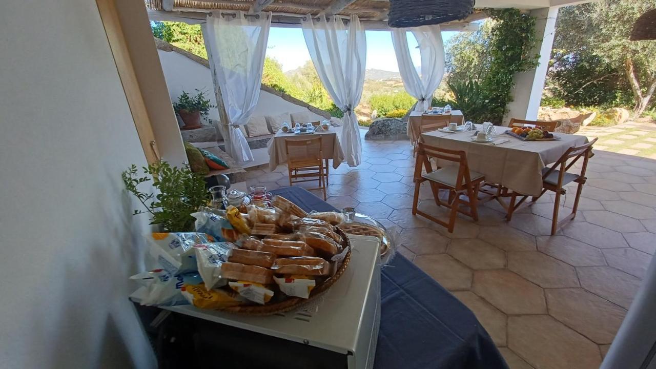 Bed and Breakfast Li Petri Manni Olbia Exterior foto