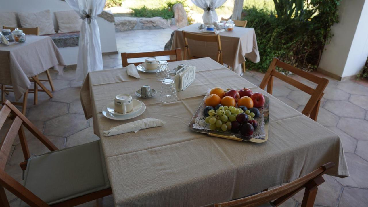 Bed and Breakfast Li Petri Manni Olbia Exterior foto