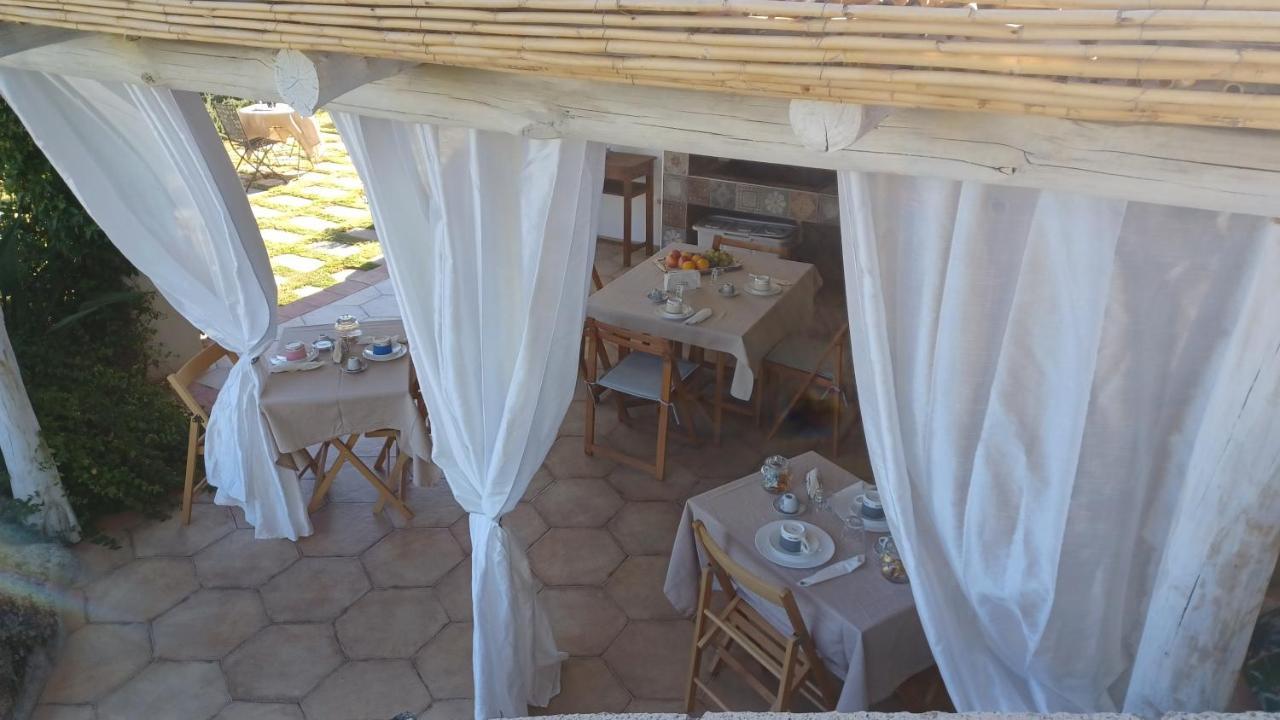 Bed and Breakfast Li Petri Manni Olbia Exterior foto